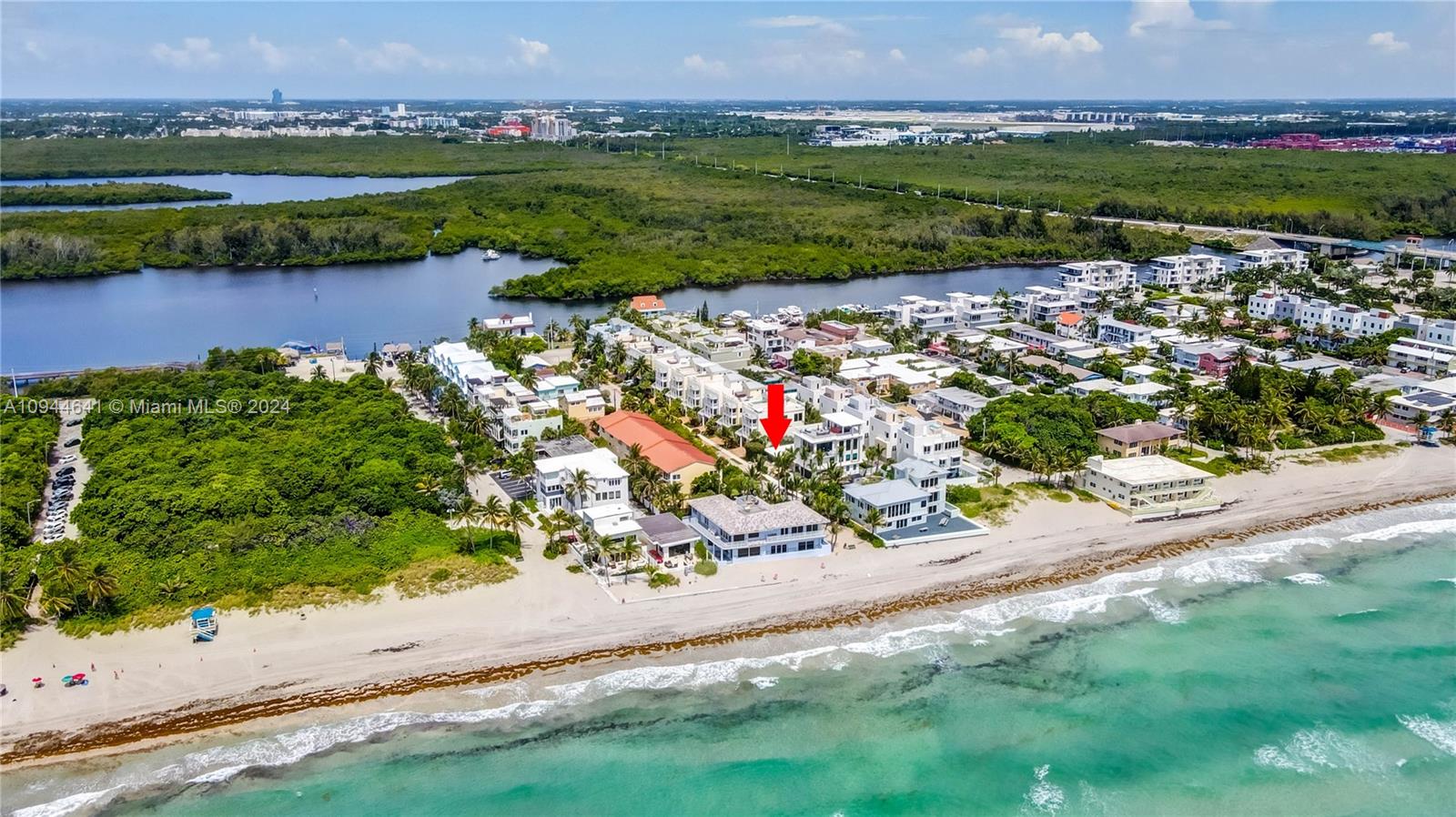 HOLLYWOOD CENTRAL REACH - Residential Lease