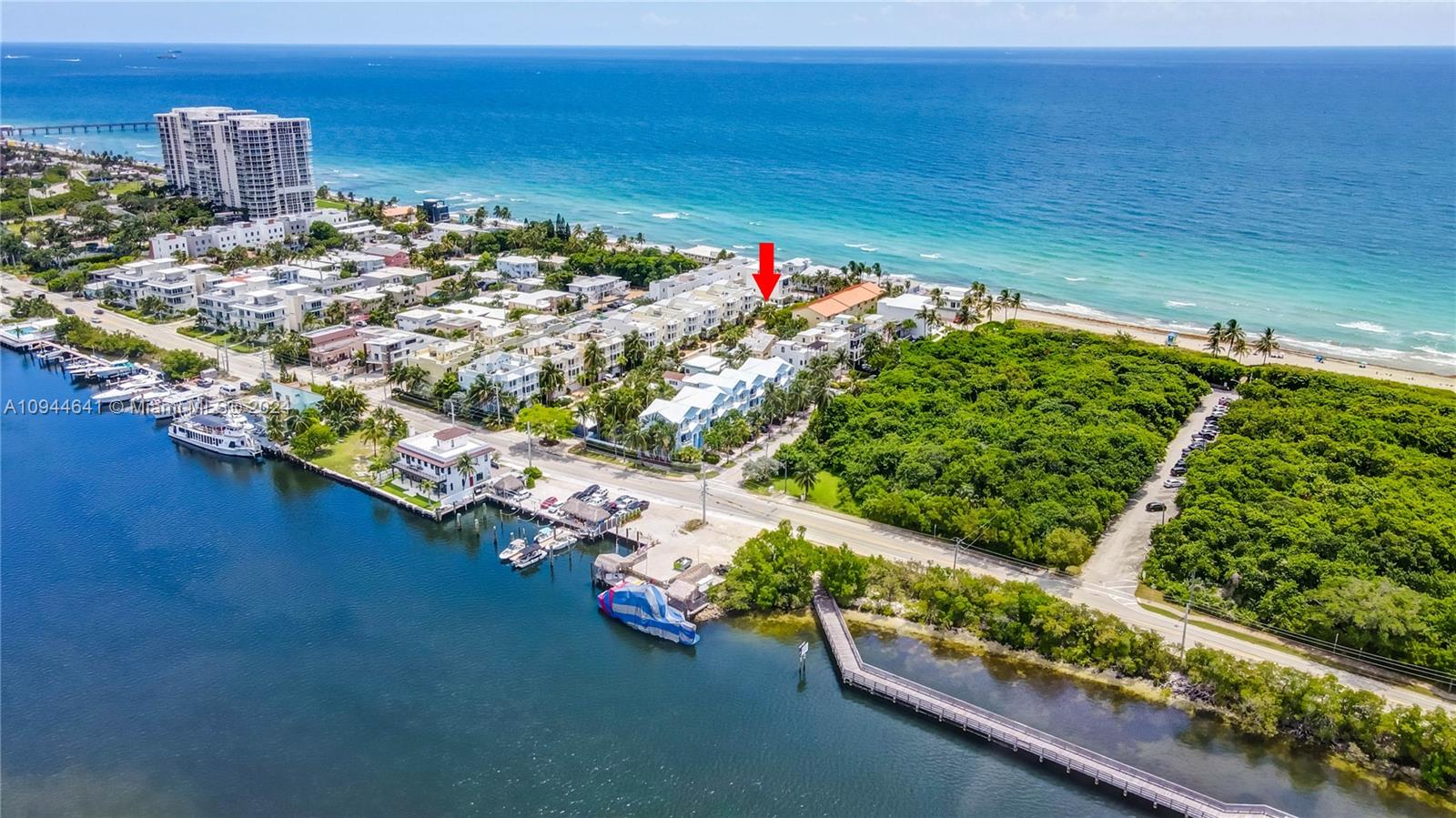 HOLLYWOOD CENTRAL REACH - Residential Lease