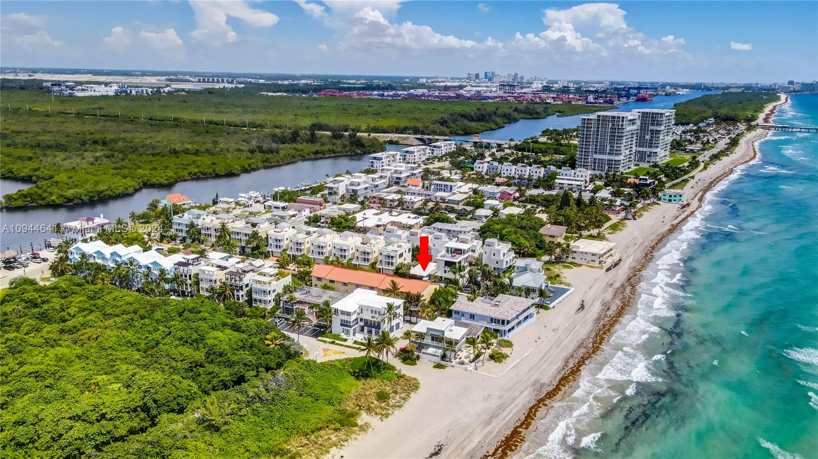 HOLLYWOOD CENTRAL REACH - Residential Lease