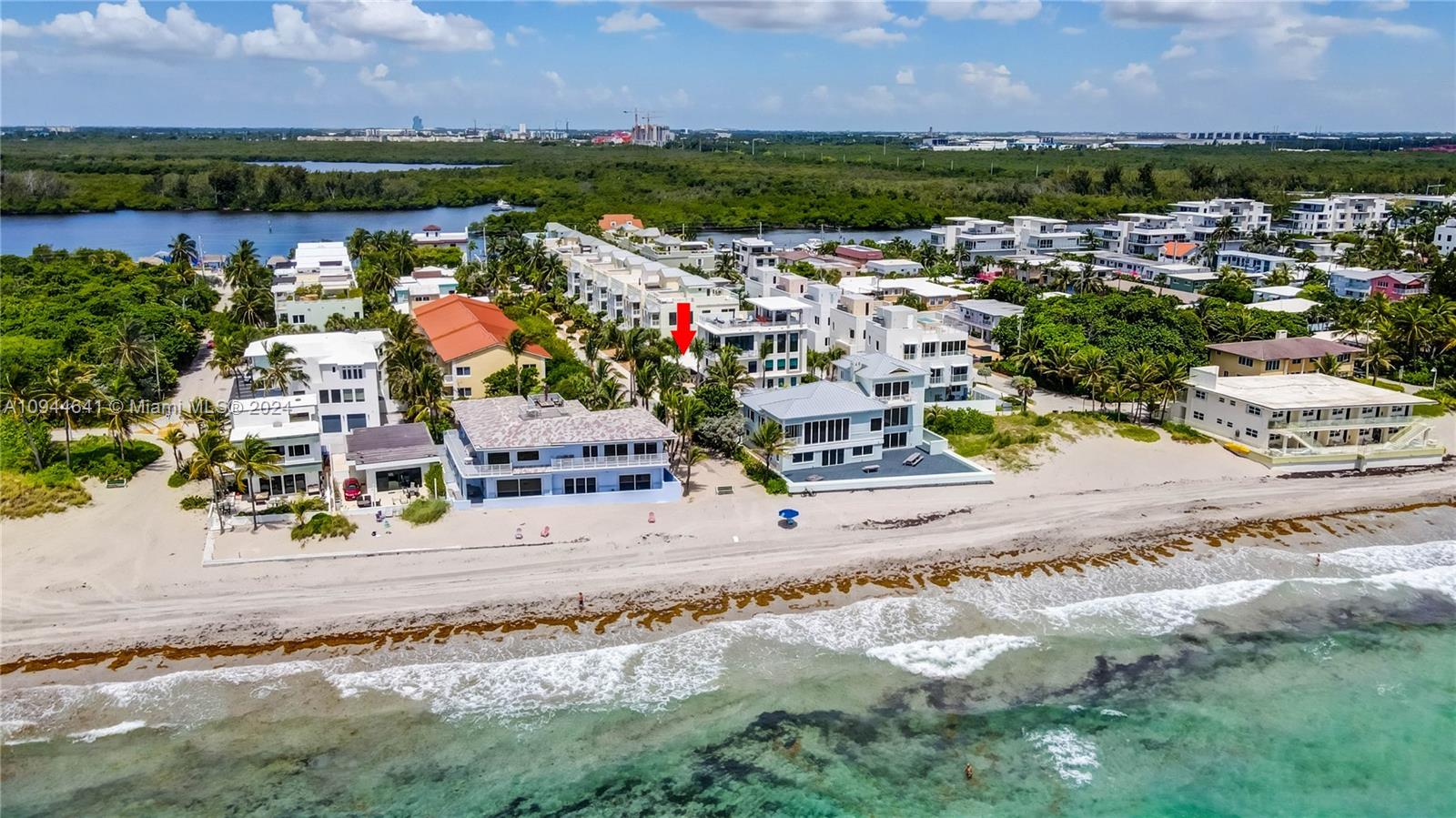 HOLLYWOOD CENTRAL REACH - Residential Lease