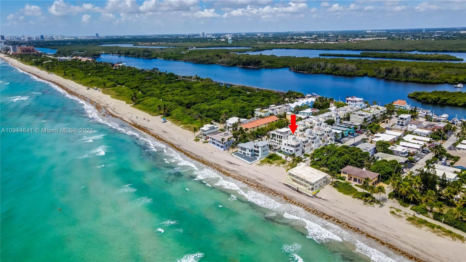 HOLLYWOOD CENTRAL REACH - Residential Lease