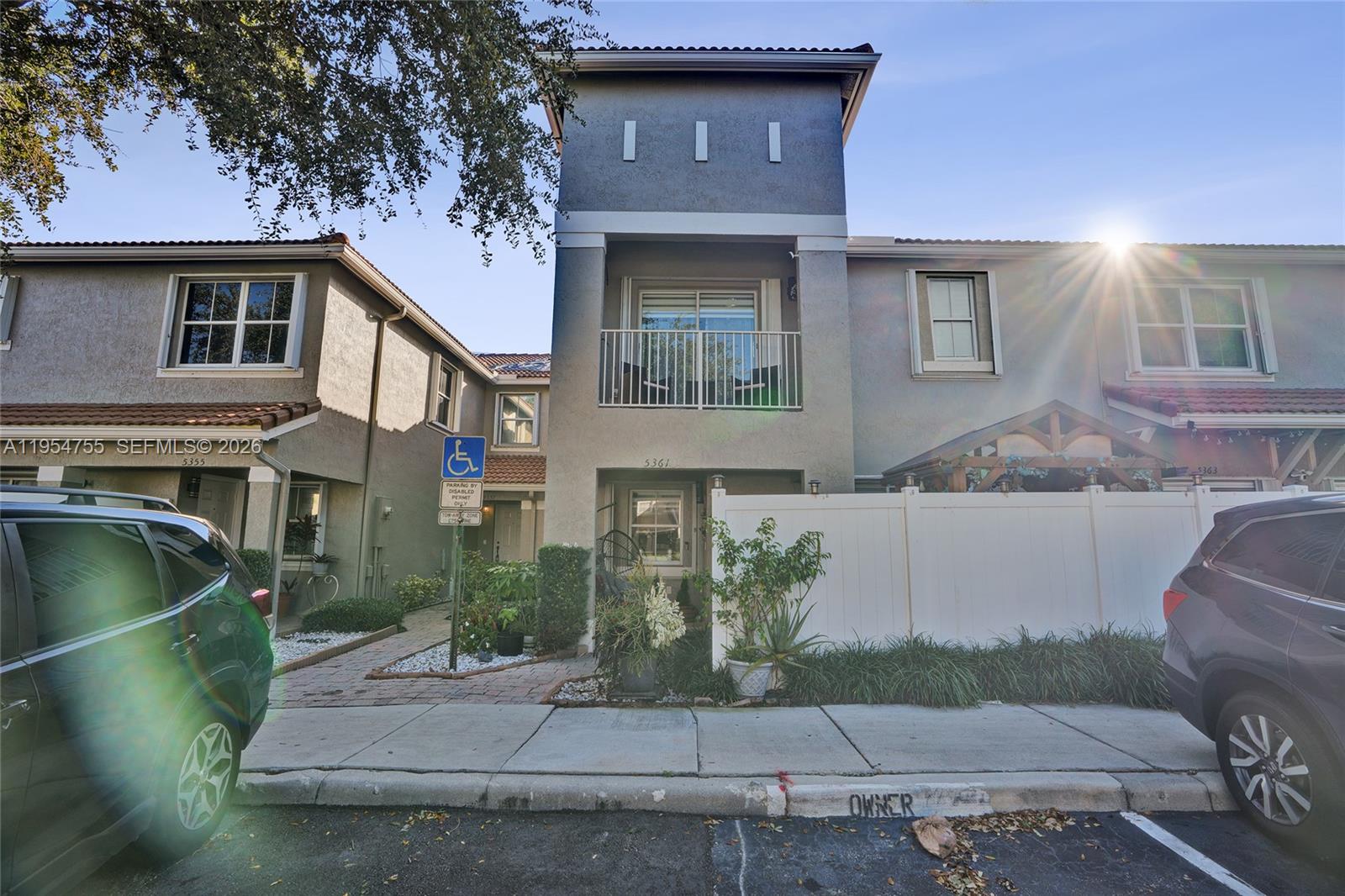 SOMERSET FOUR REPLAT - Residential