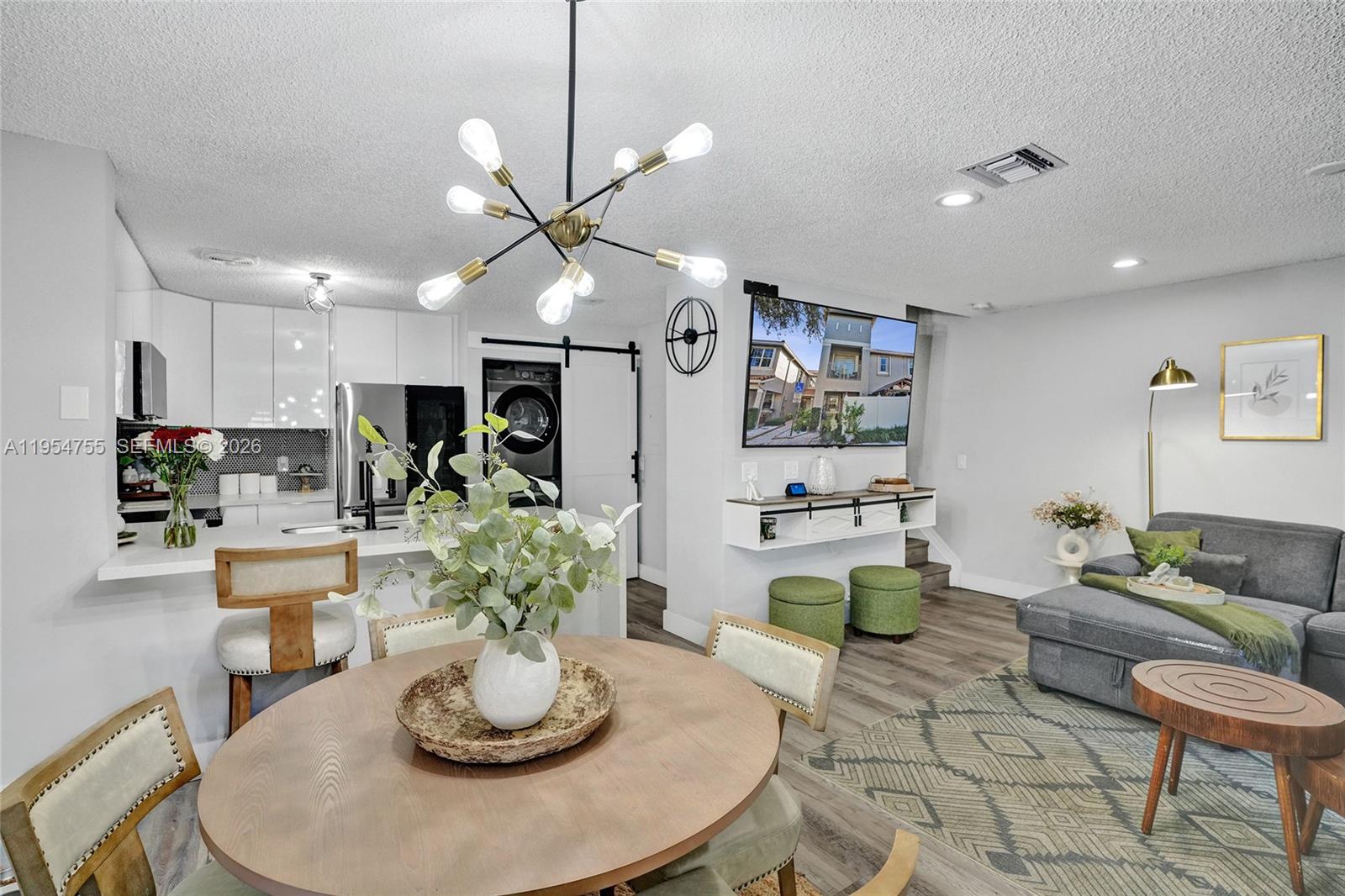 SOMERSET FOUR REPLAT - Residential