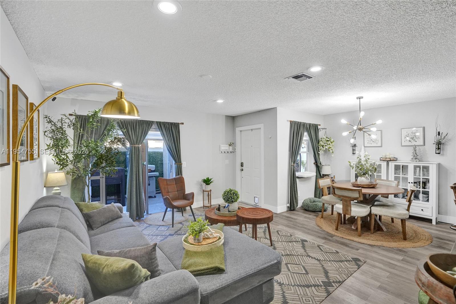 SOMERSET FOUR REPLAT - Residential