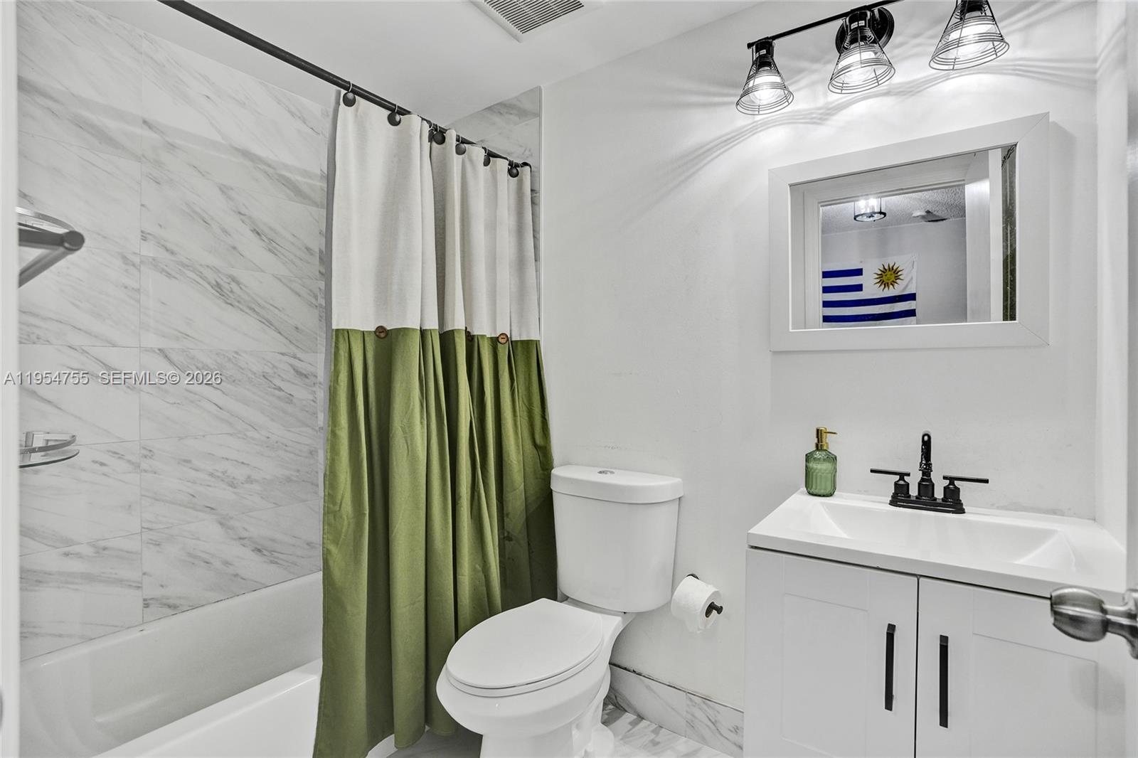 SOMERSET FOUR REPLAT - Residential