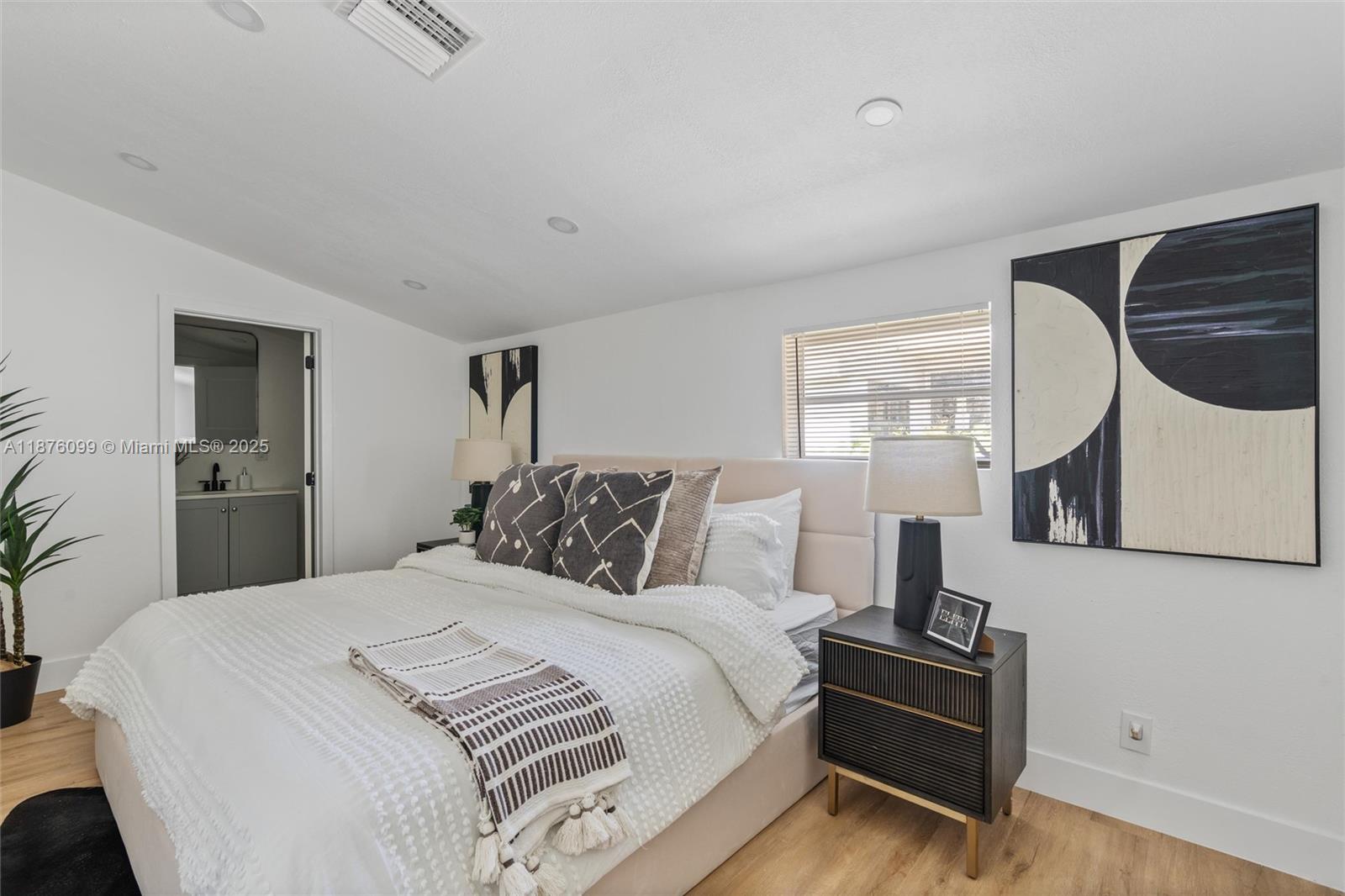 PARK ROAD MANOR - Residential