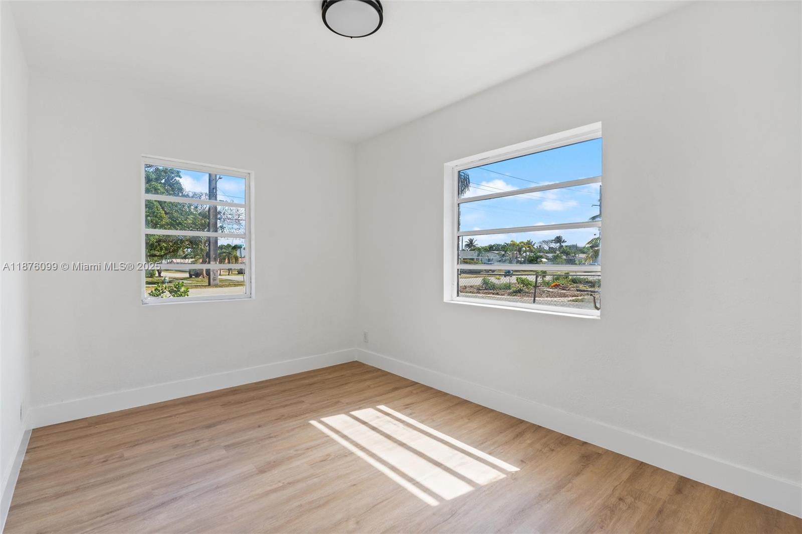 PARK ROAD MANOR - Residential