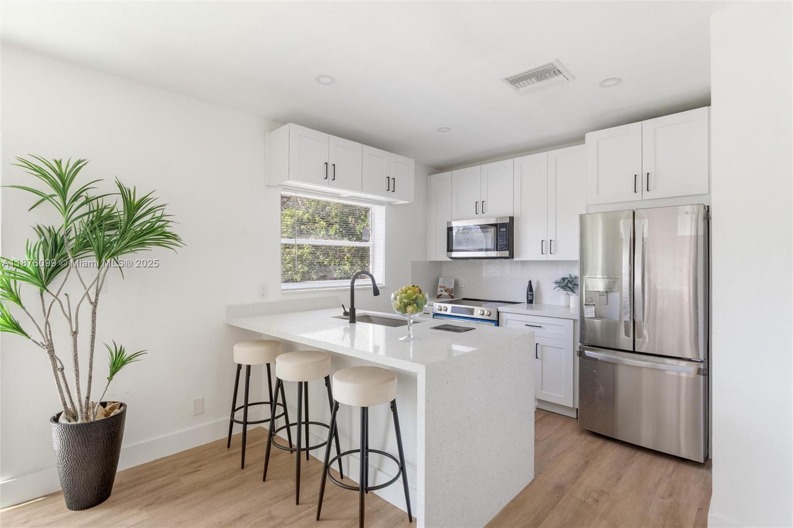 PARK ROAD MANOR - Residential