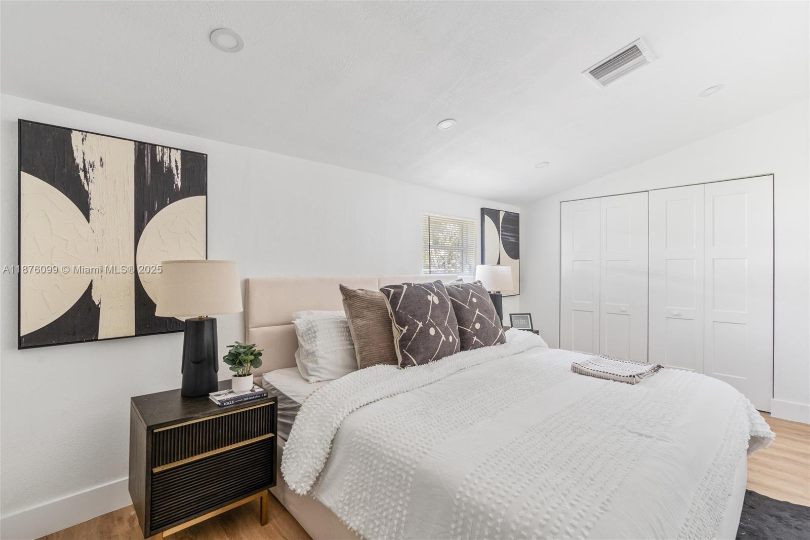 PARK ROAD MANOR - Residential