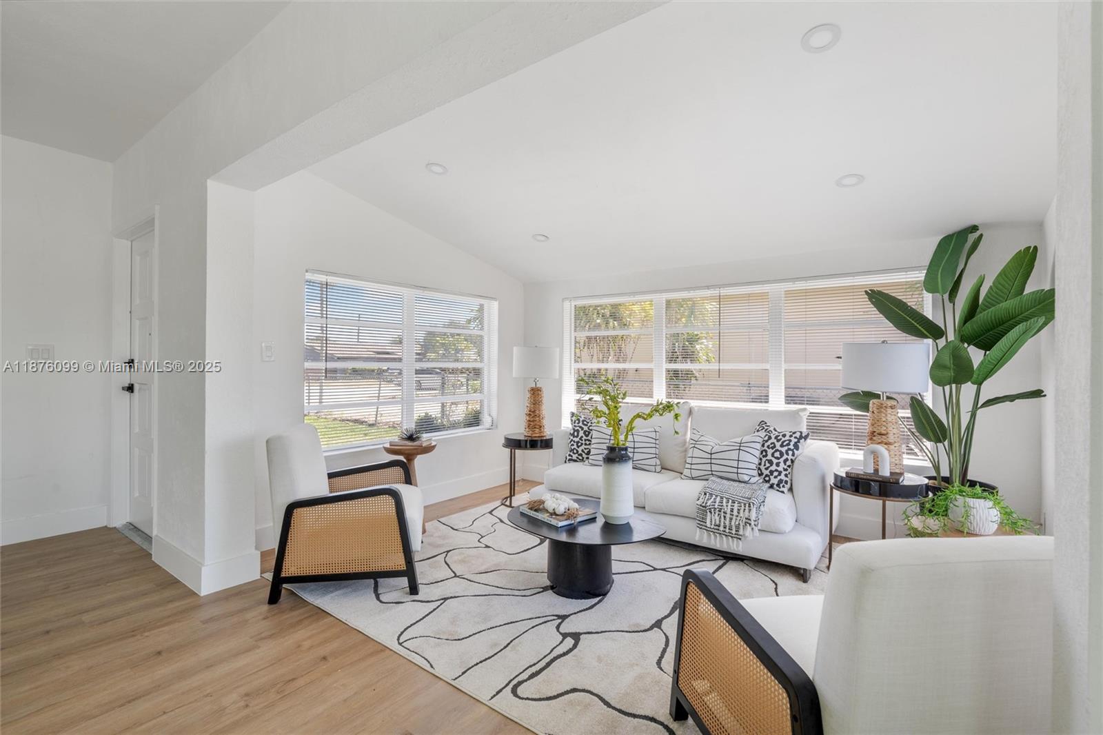 PARK ROAD MANOR - Residential