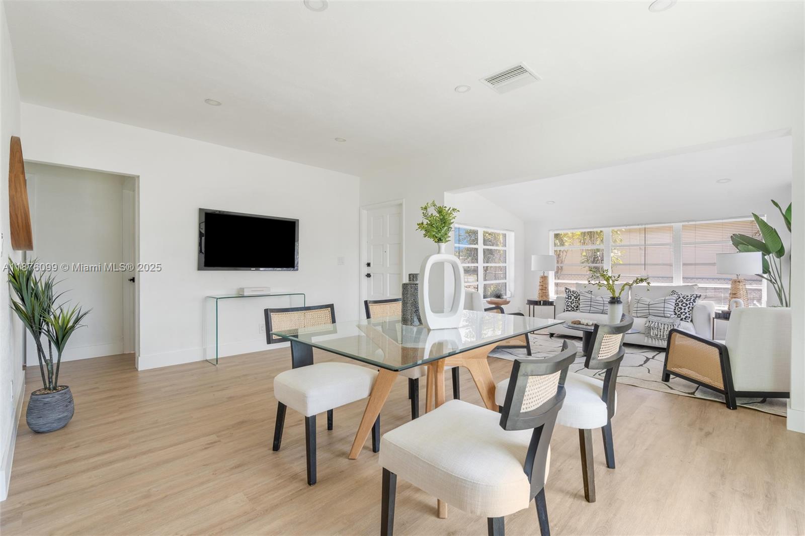 PARK ROAD MANOR - Residential