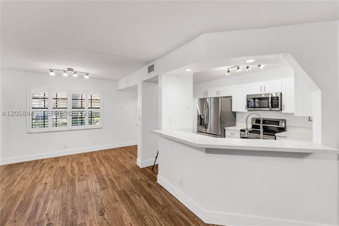 Photo of 9005 W Sunrise Blvd #9005, Plantation, FL 33322 (MLS # A12058445)