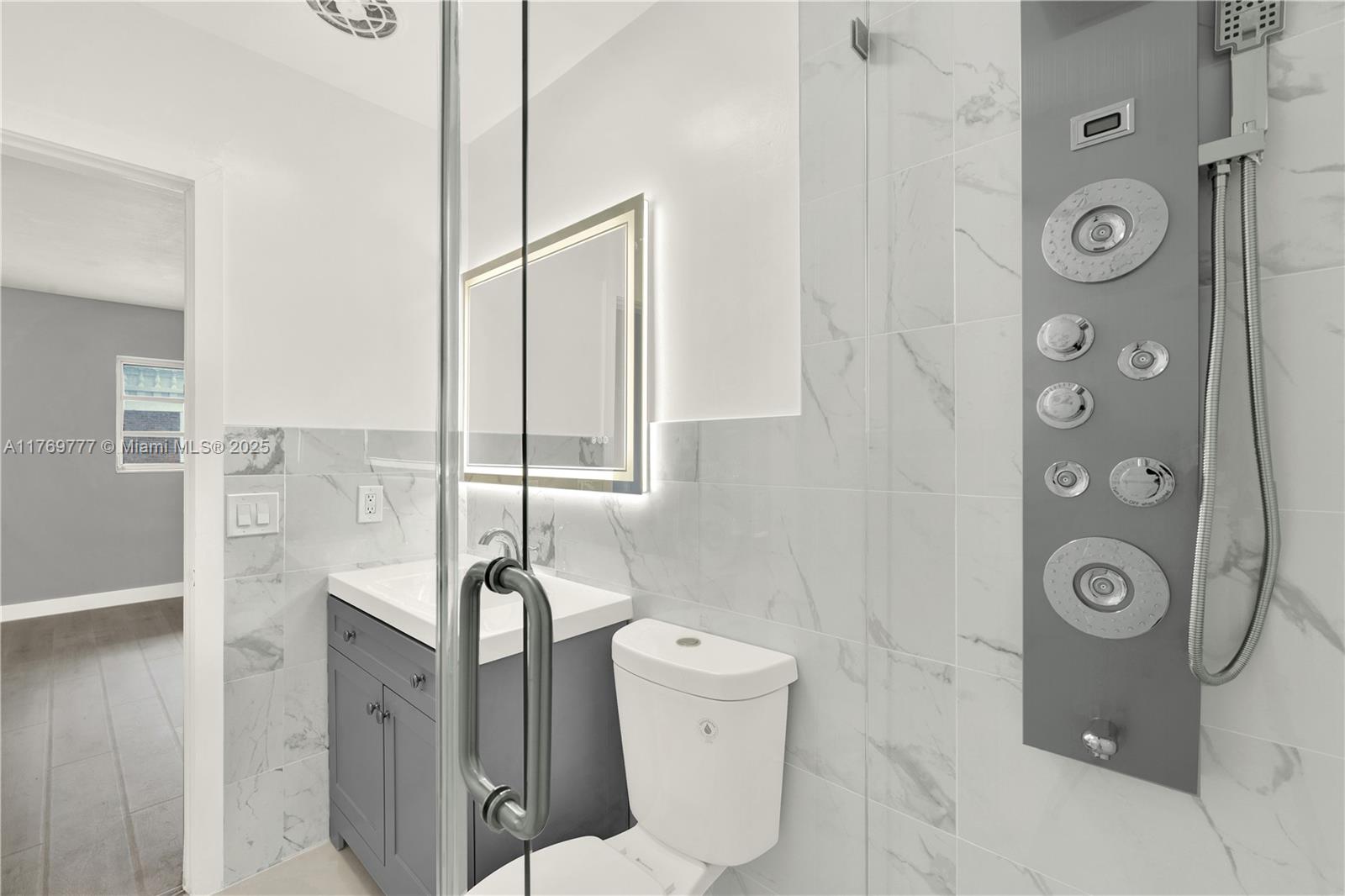 ROYAL PLAZA CONDO - Residential