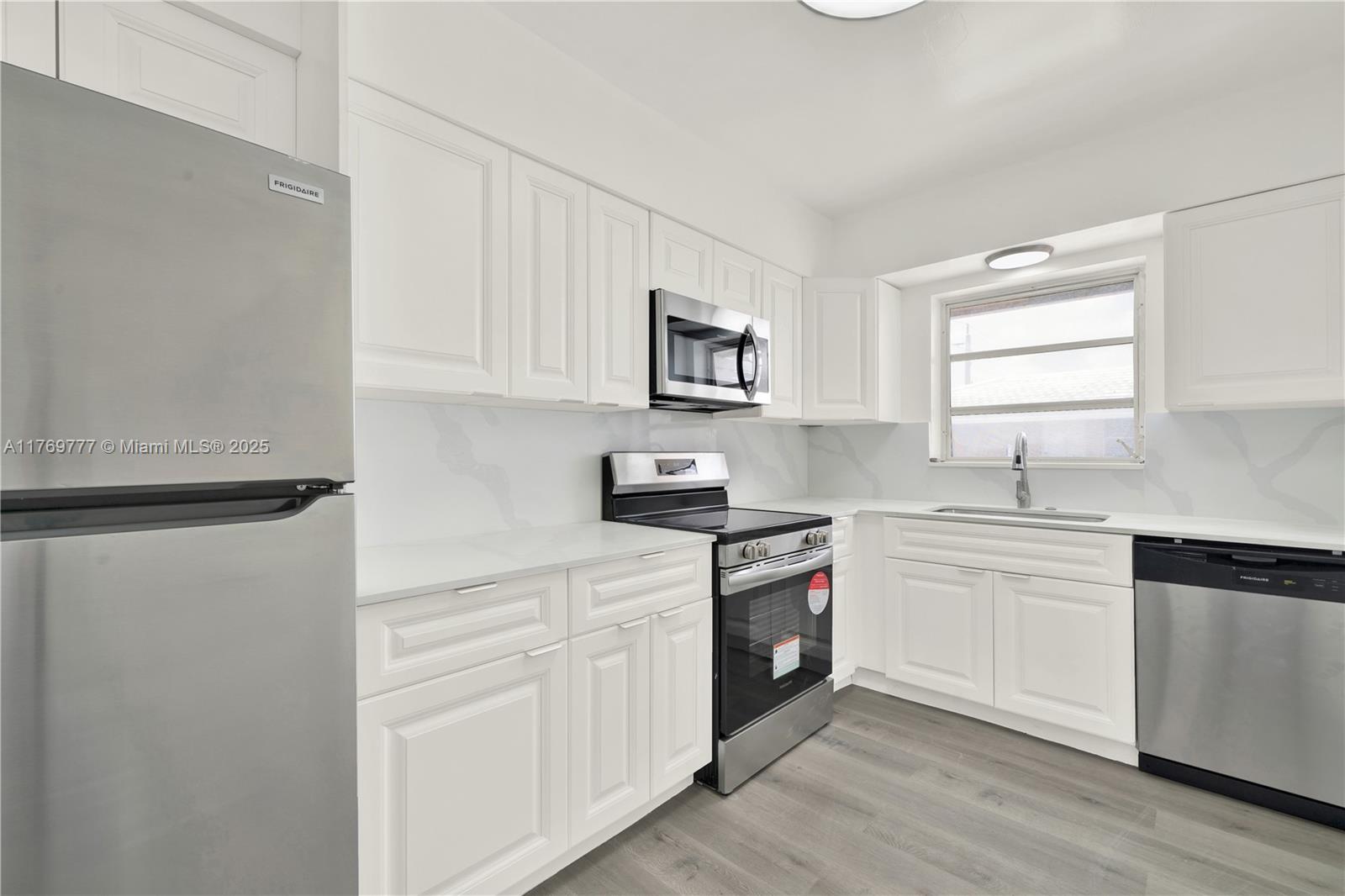 ROYAL PLAZA CONDO - Residential