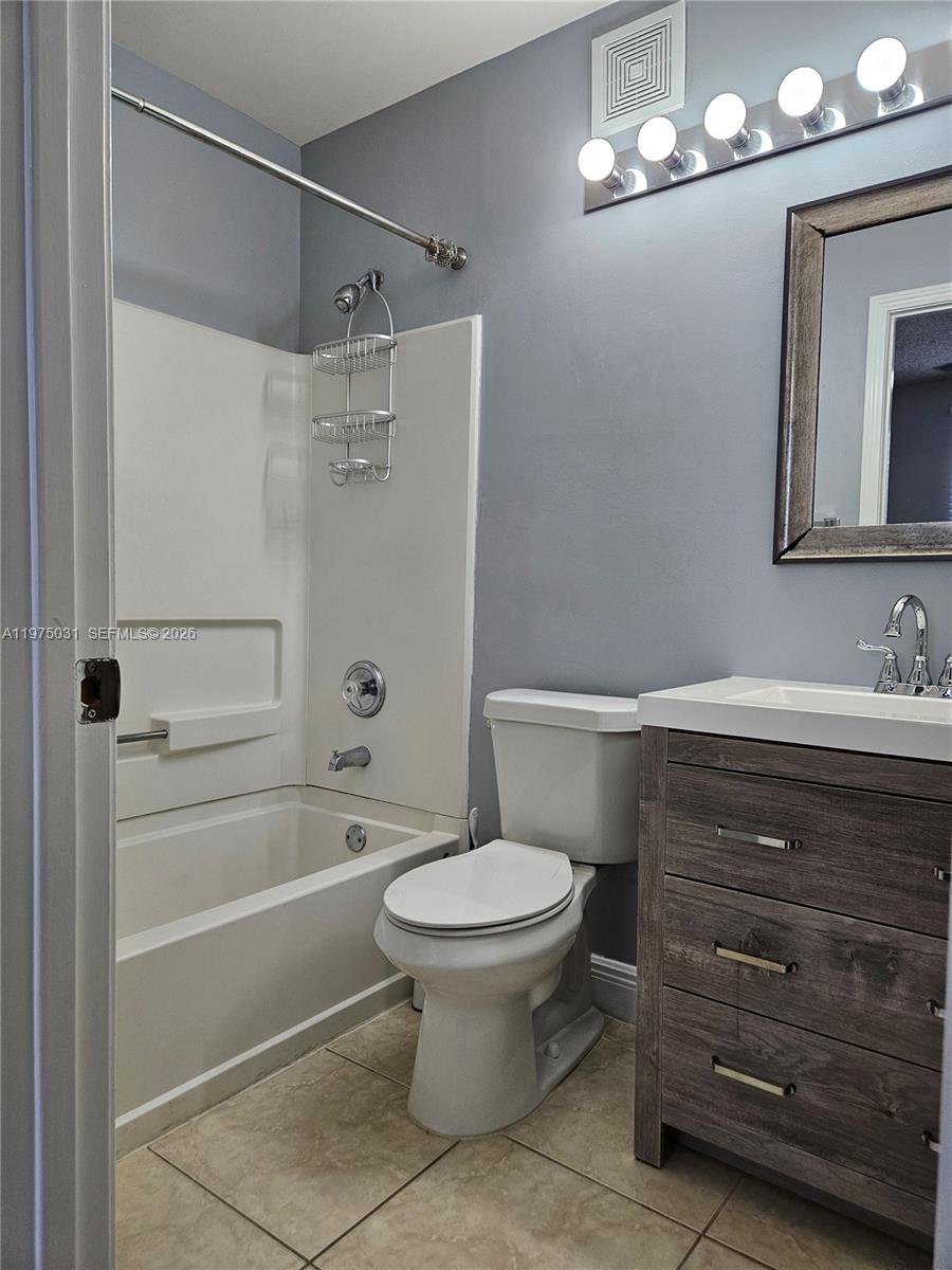 CORAL GATE SECTION TEN - Residential Lease