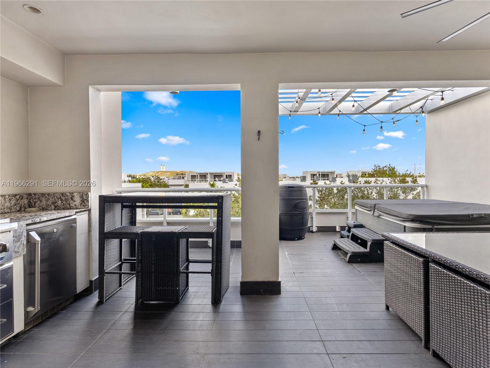 LANDMARK AT DORAL - Residential