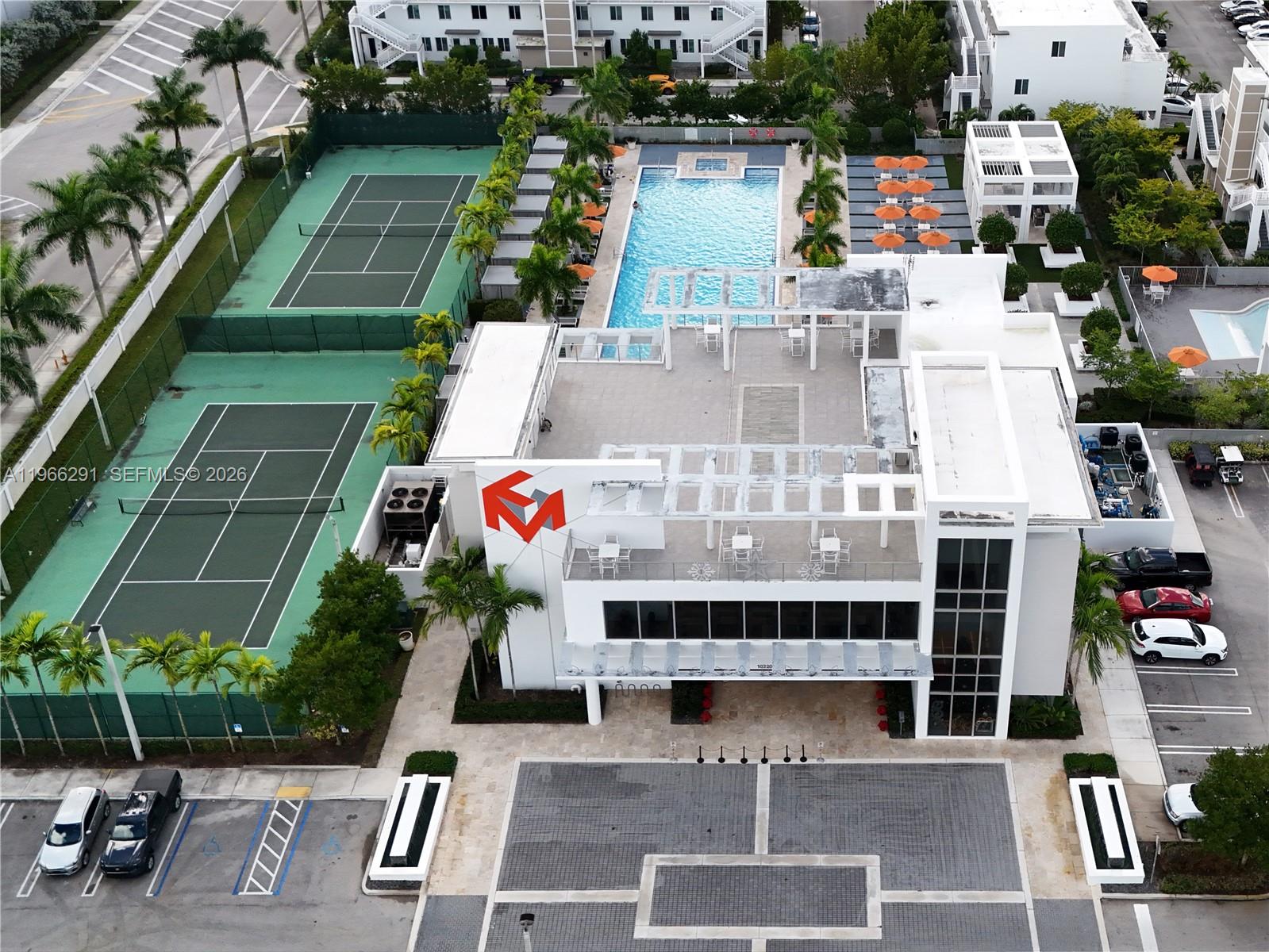 LANDMARK AT DORAL - Residential