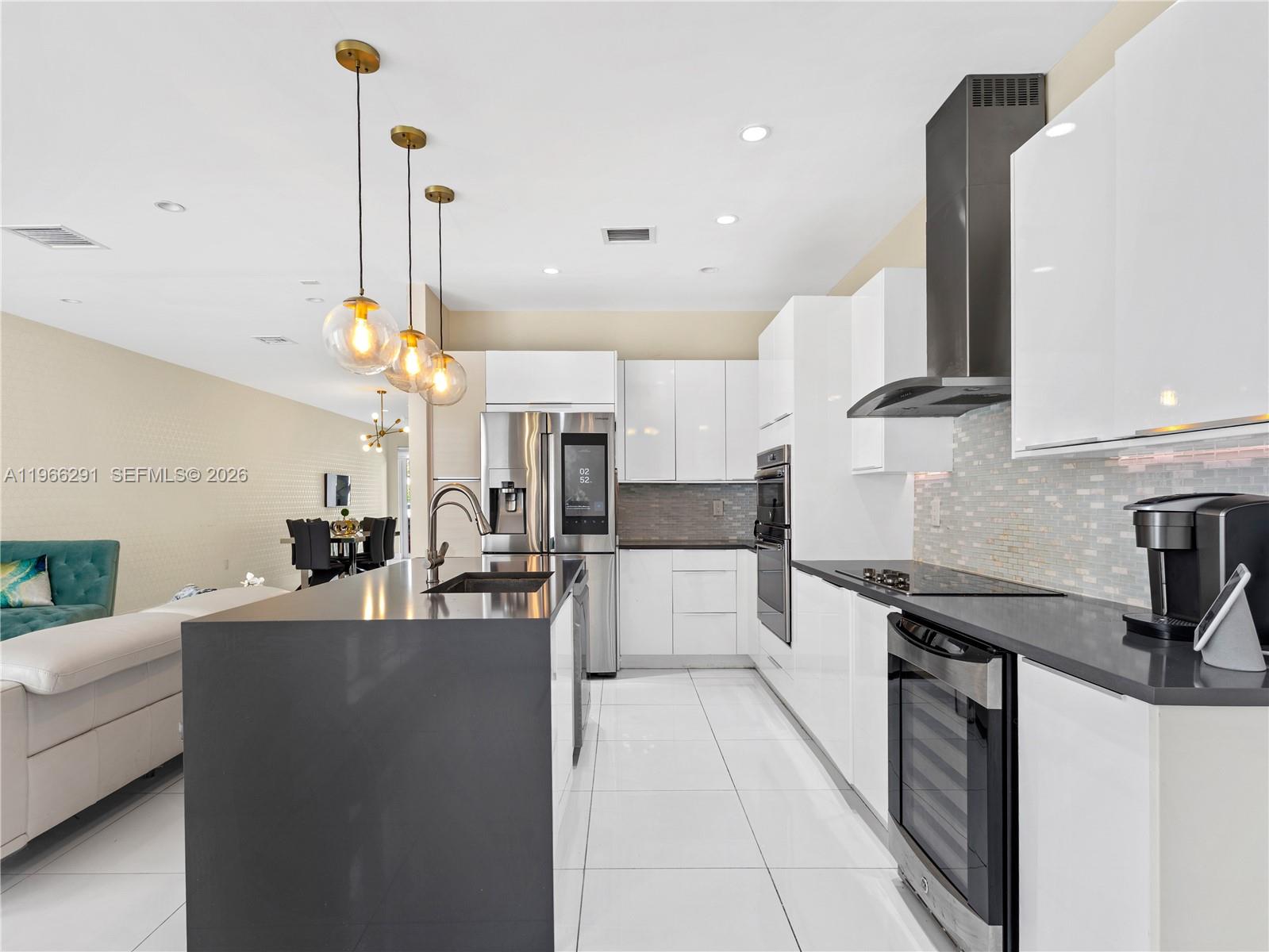 LANDMARK AT DORAL - Residential