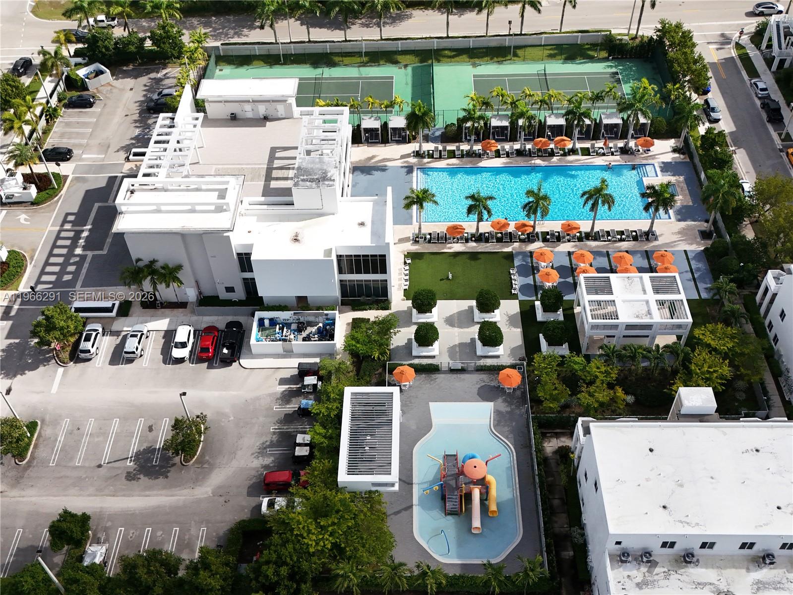 LANDMARK AT DORAL - Residential