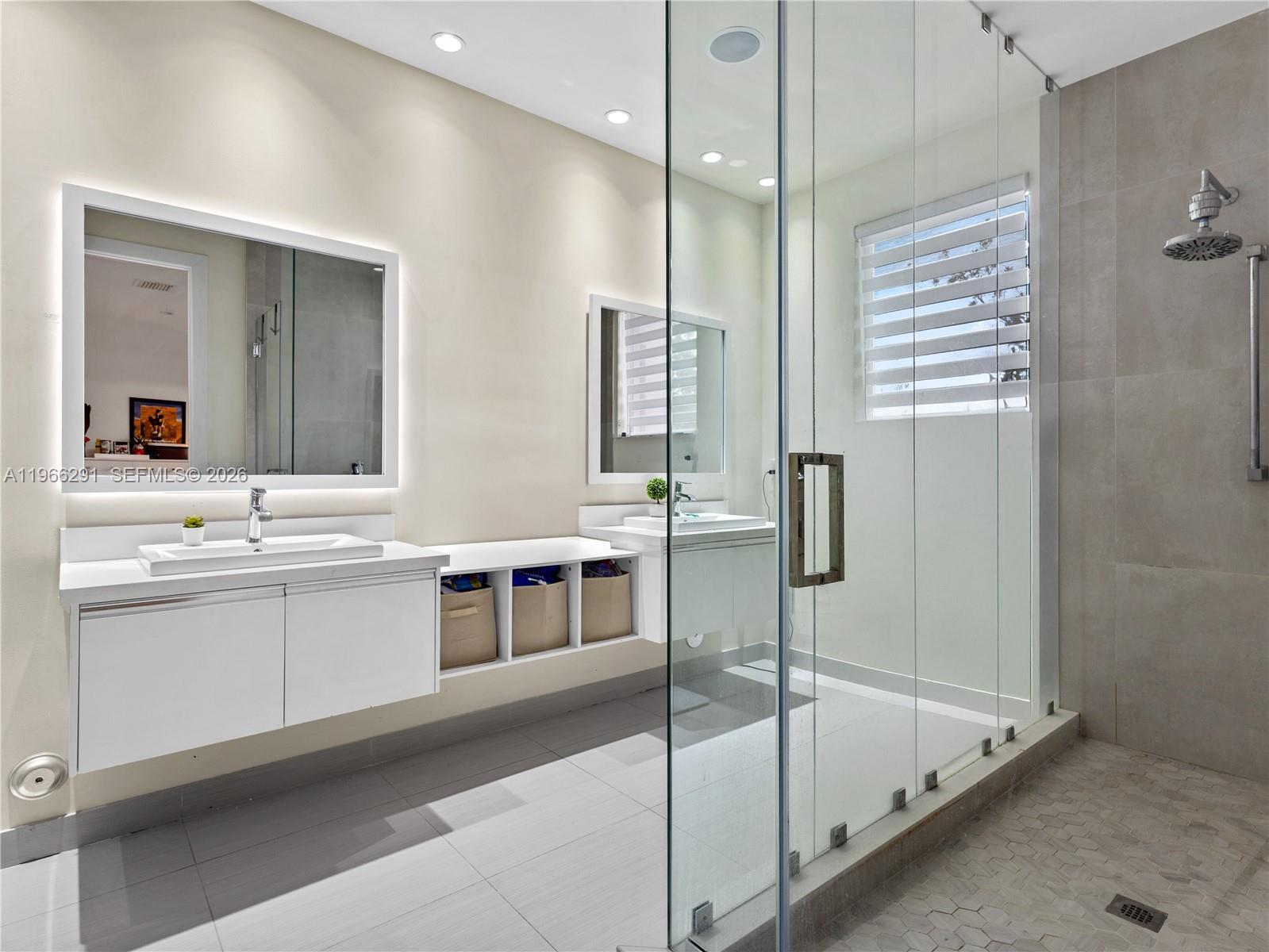 LANDMARK AT DORAL - Residential