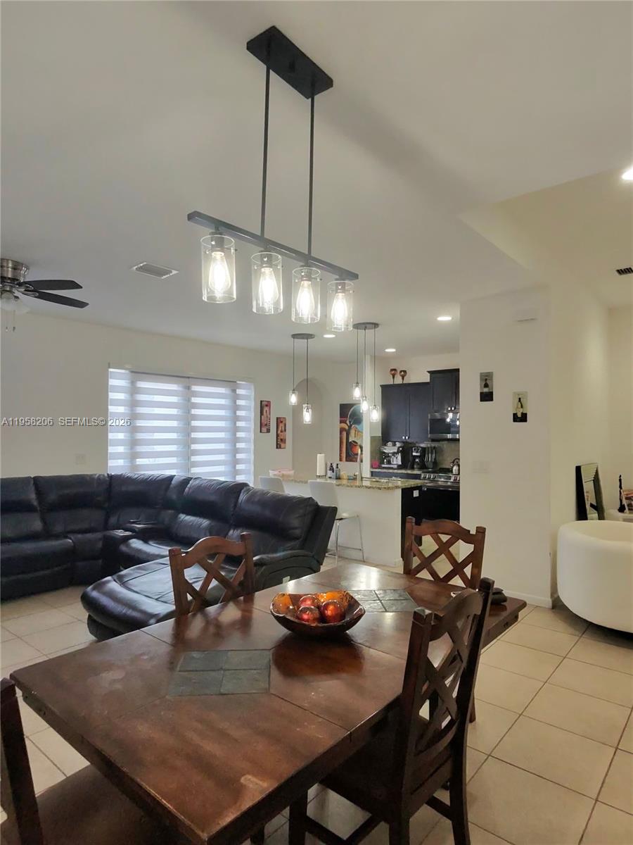 HEMINGWAY POINT - Residential