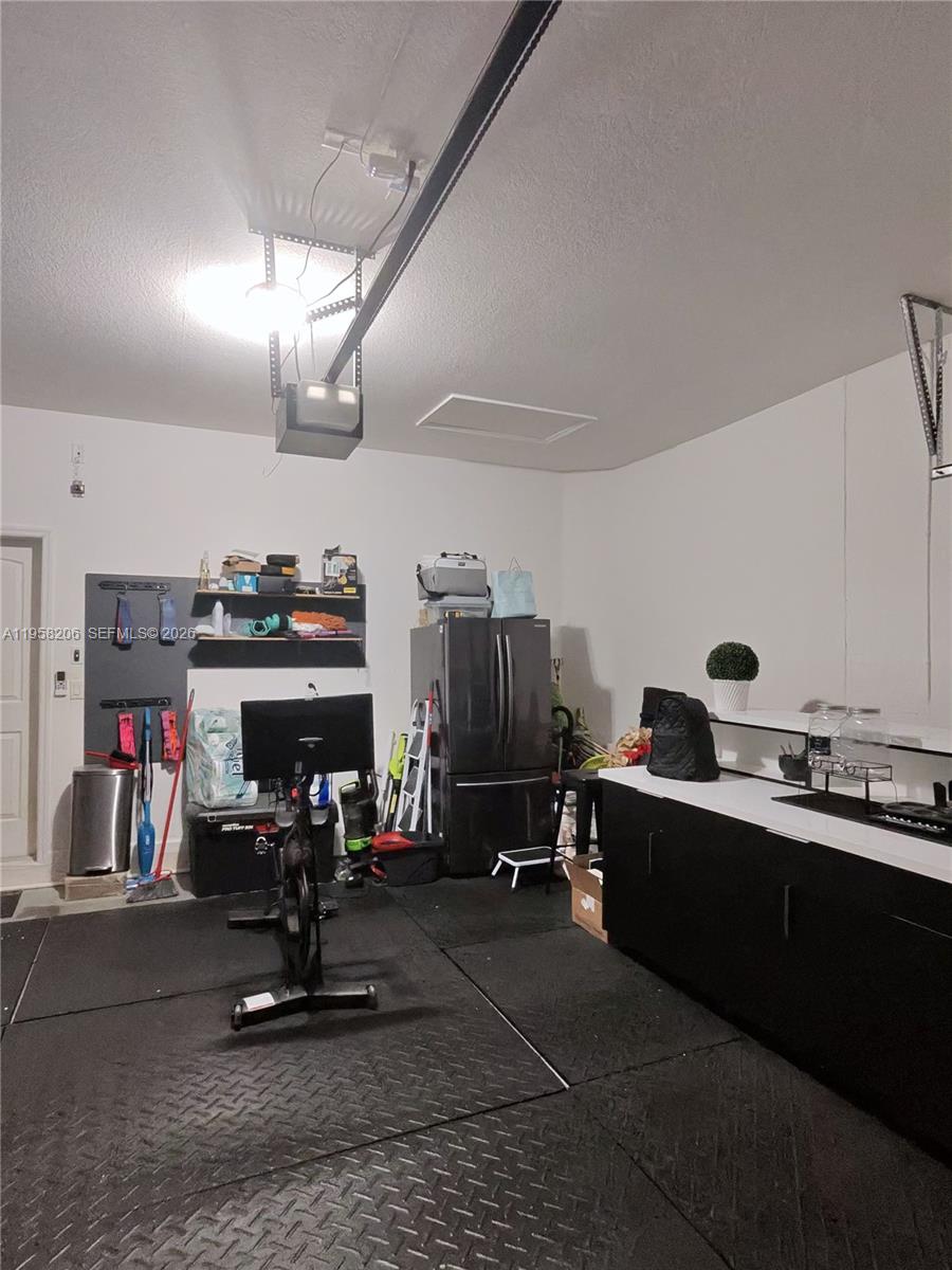 HEMINGWAY POINT - Residential