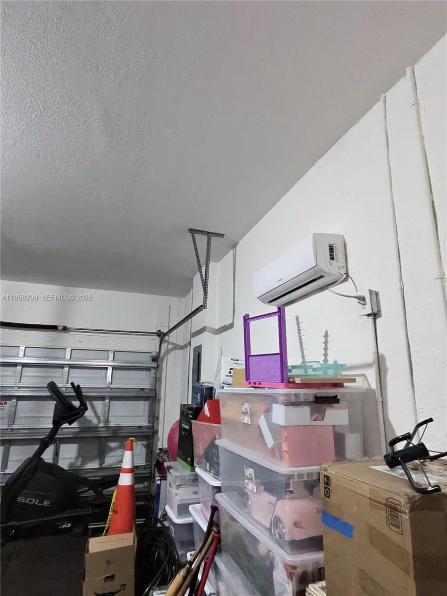 HEMINGWAY POINT - Residential