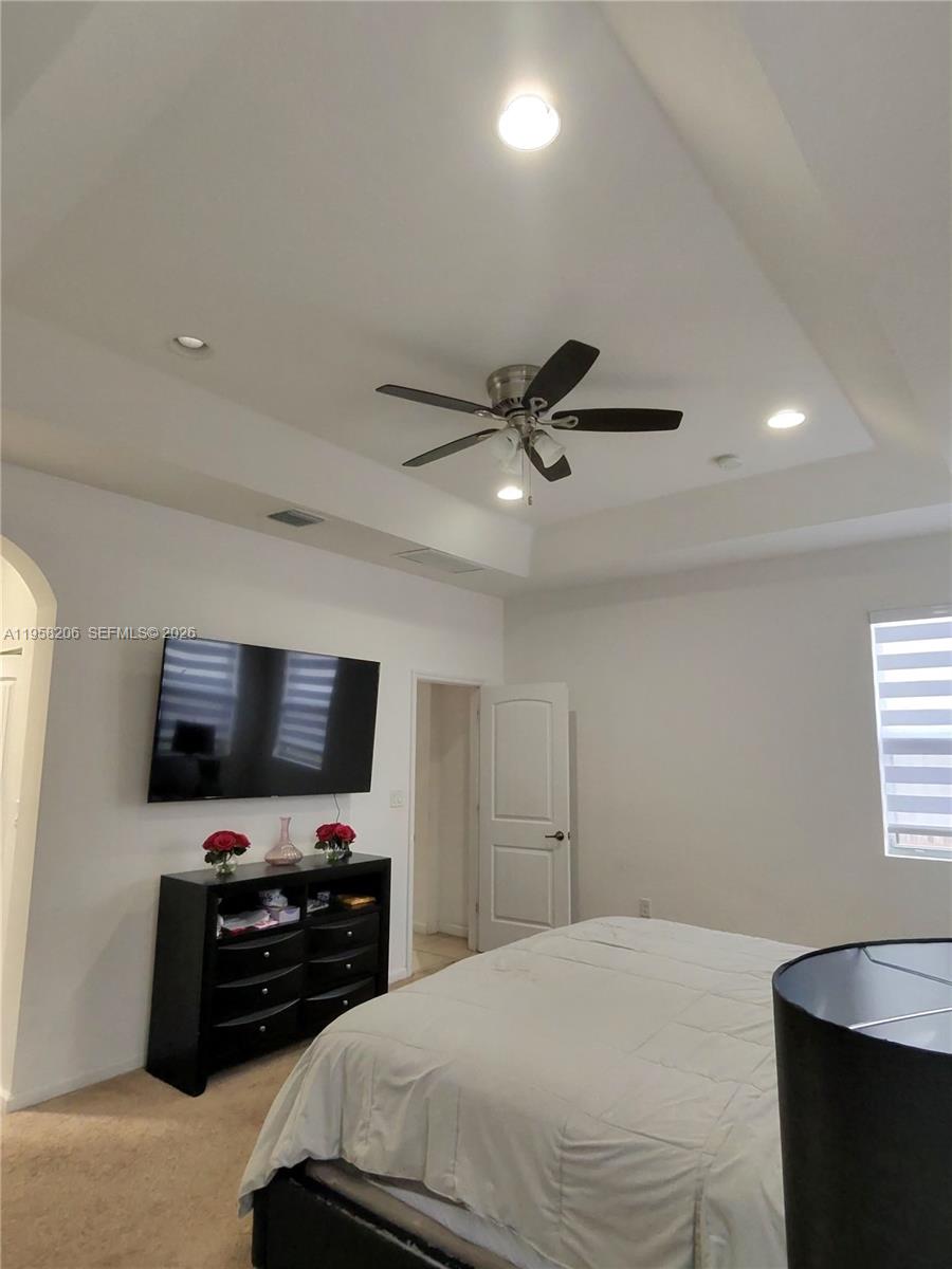 HEMINGWAY POINT - Residential