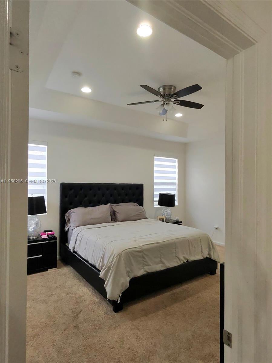 HEMINGWAY POINT - Residential