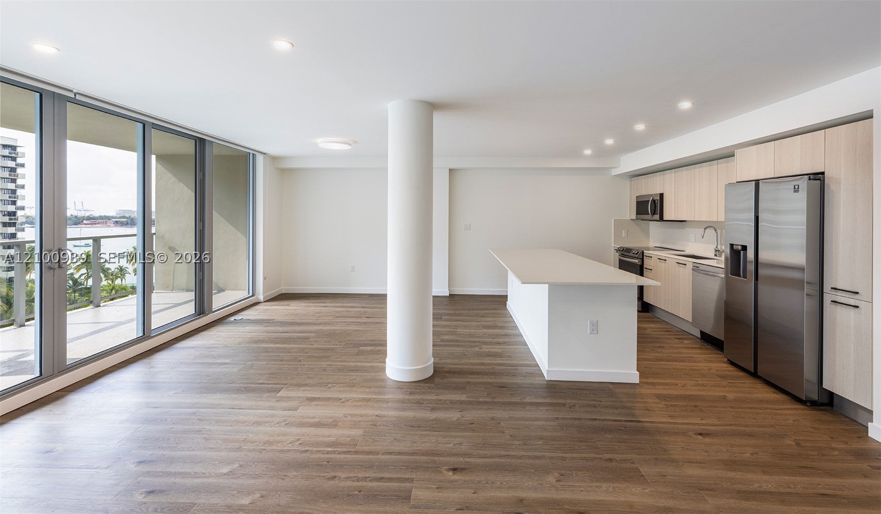 1508 Bay Rd N1129