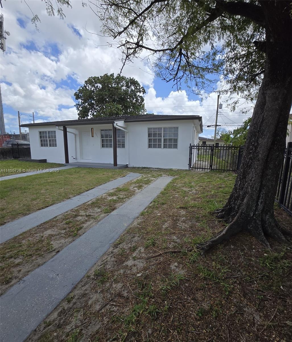 3242 NW 87th Ter