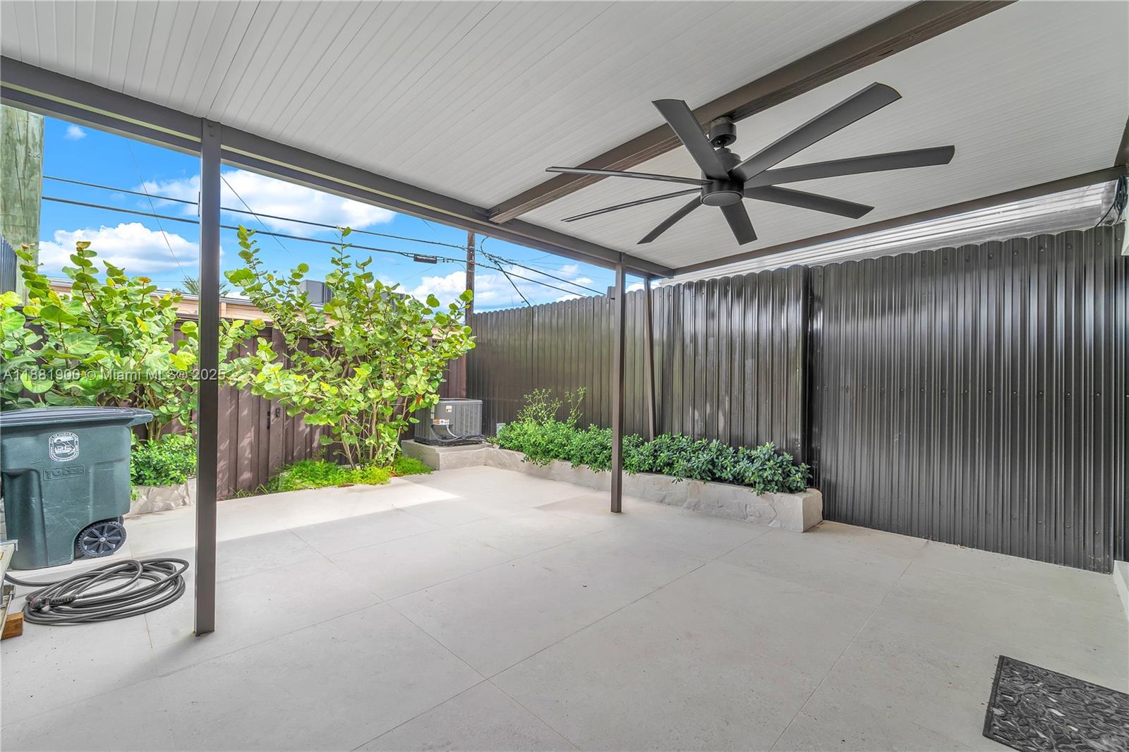 COLLONADE CONDO - Residential Lease