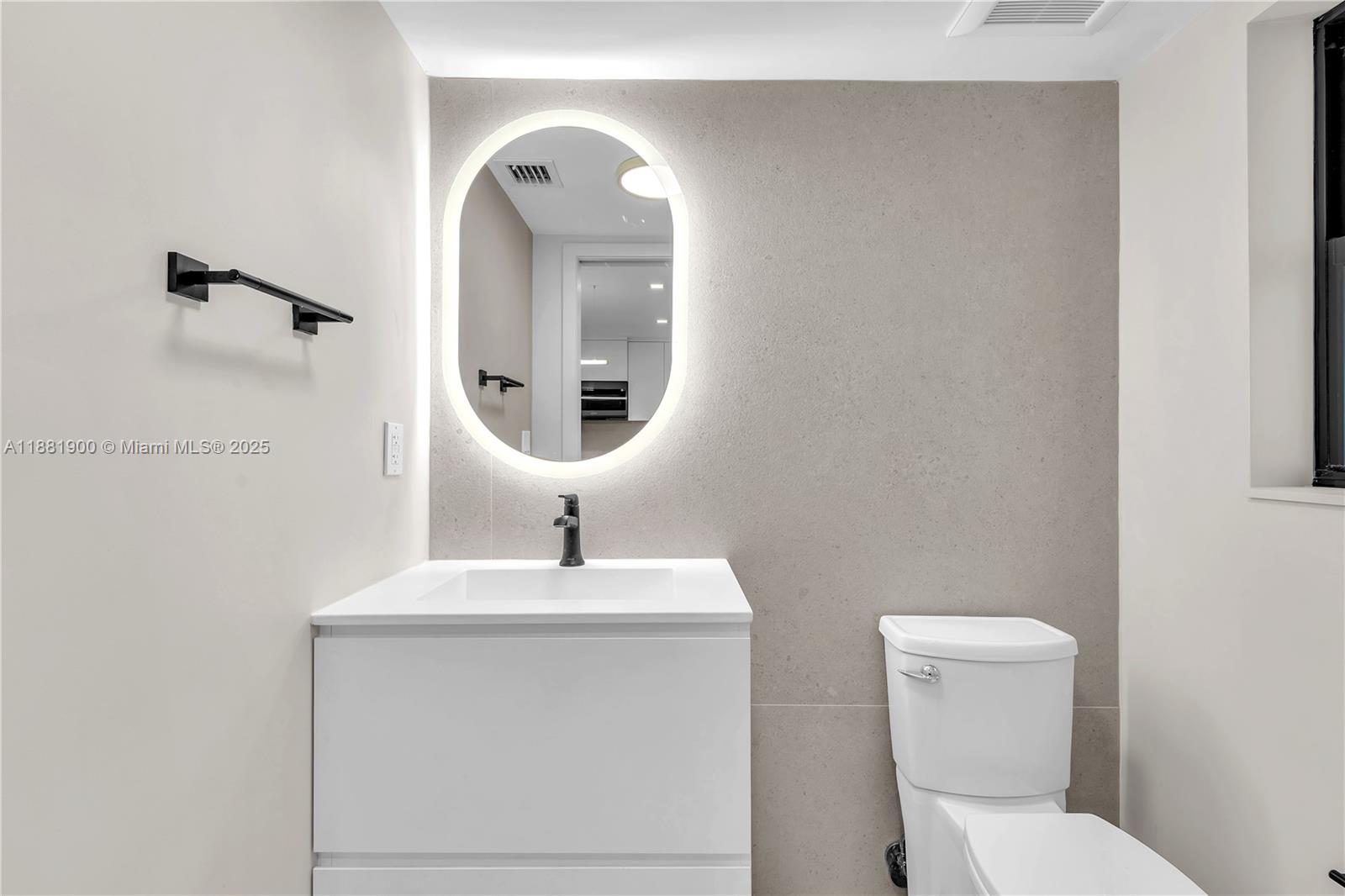 COLLONADE CONDO - Residential Lease