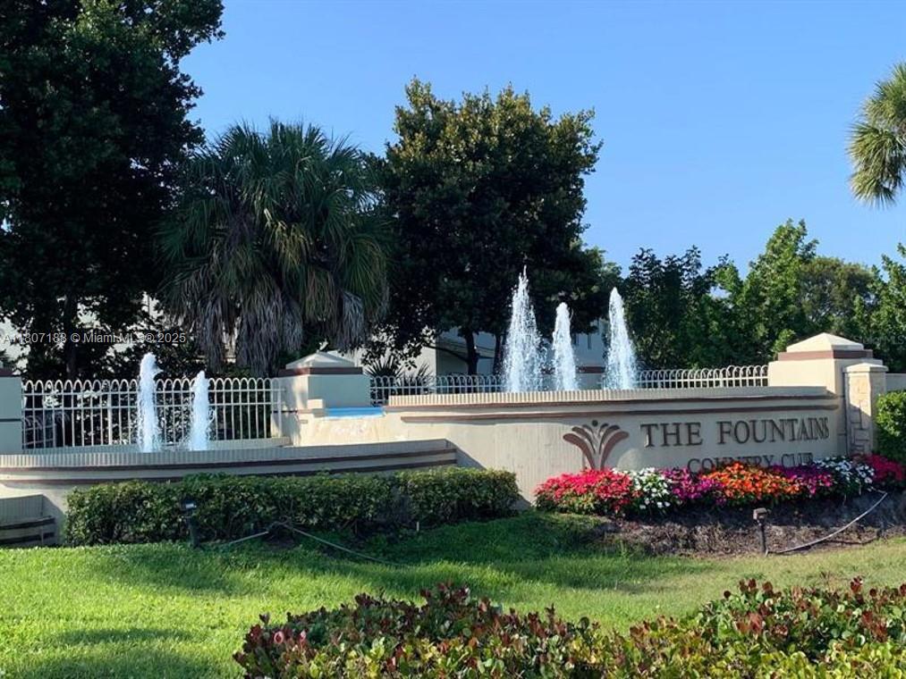 FOUNTAINS OF PALM BEACH C - Residential