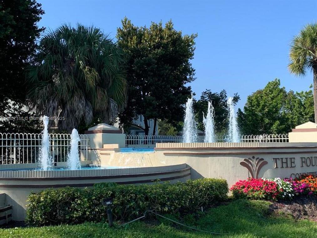 FOUNTAINS OF PALM BEACH C - Residential