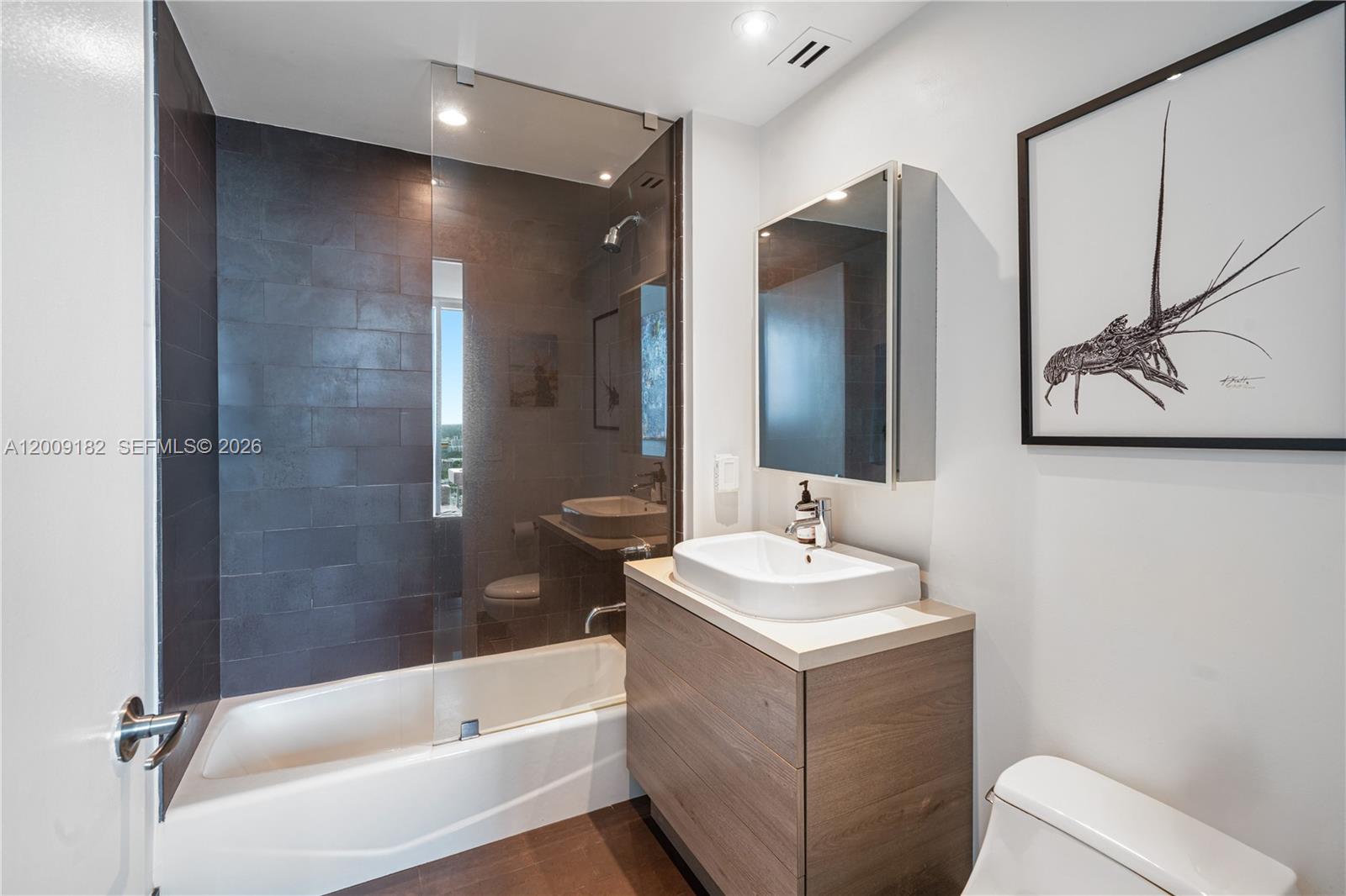 TEN MUSEUM PK RESIDENTIAL - Residential