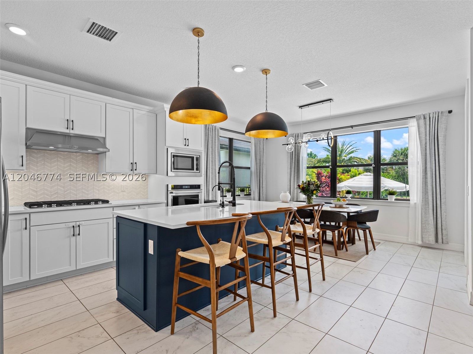 4482 Silverwood Ln S