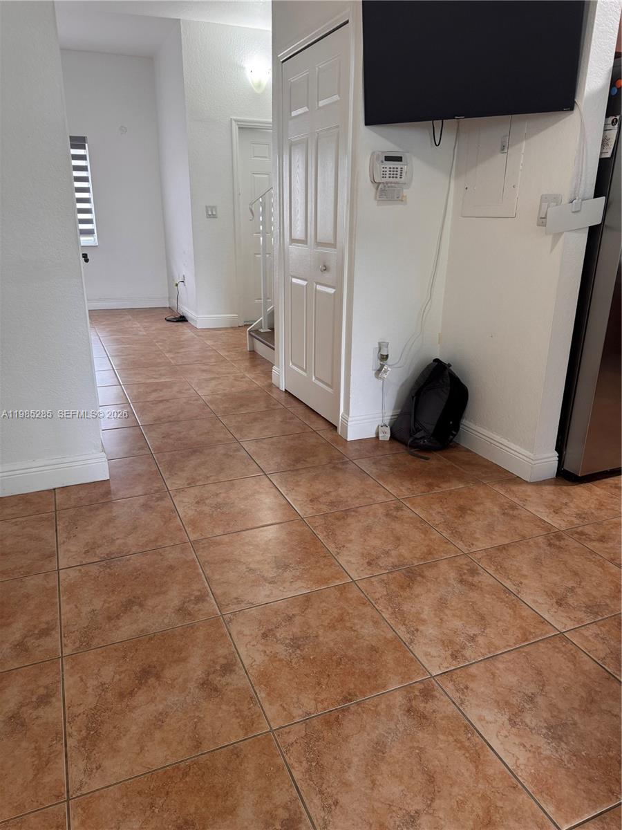 TUSCAN LAKE VILLAS - Residential Lease