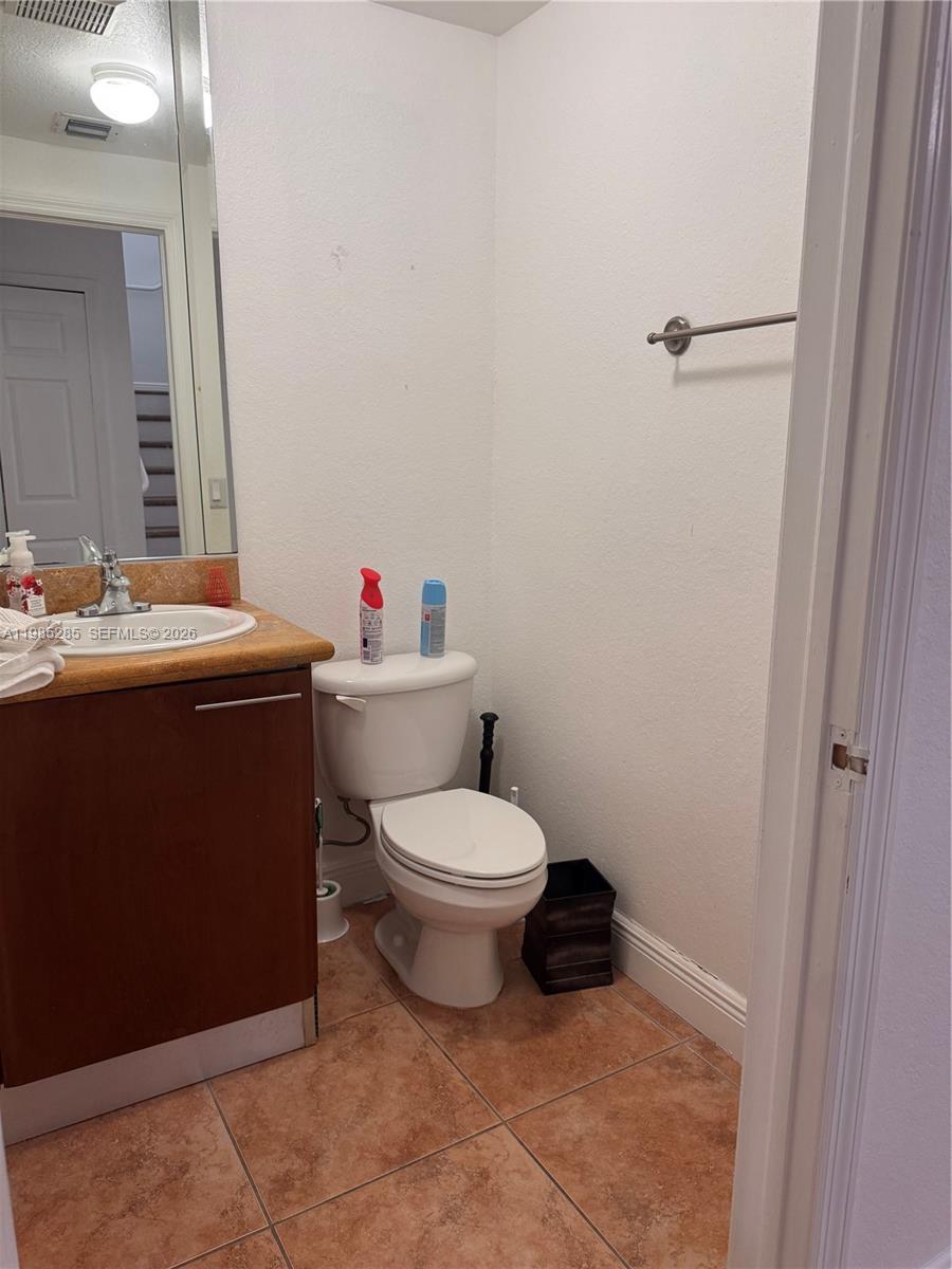 TUSCAN LAKE VILLAS - Residential Lease