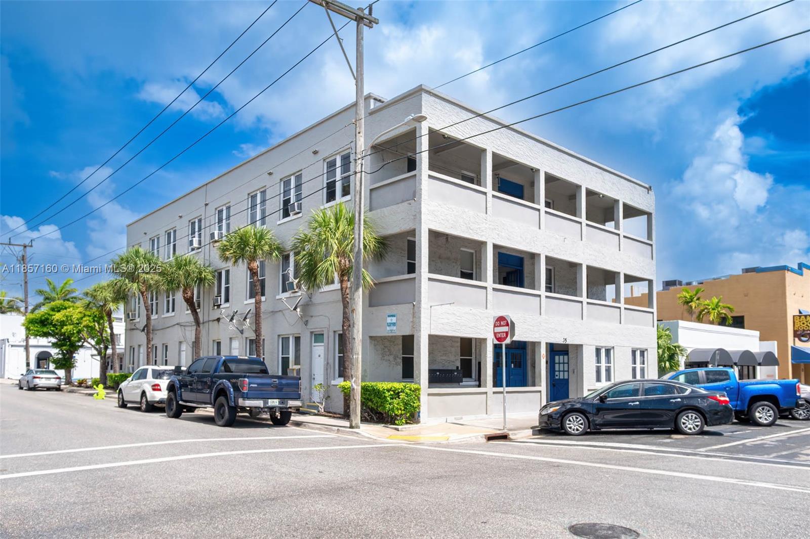 Lake Lofts is a 3-story concrete block boutique apartment building with 25 units only footsteps from Lake & Lucerne Avenues in Lake Worth Beach. The property features an attractive unit mix including one studio, 21 1BR/1BA, two 2BR/1BA and an attached house 3BR/1.5BA with a den.
Lake Lofts is offered with a very attractive assumable loan featuring a 2.87% interest rate locked until June 2027. The current outstanding balance is approximately $1,850,000 and the loan has a maturity date of May 2042.
The property has been historically operating near 100% occupancies with effective rents of $1,626/unit. Rents include electric, water and gas. Current market rents average $1,682/month allowing to raise rents by ~$17k/yr. A new owner can implement a value-add program for an additional $90k/yr.