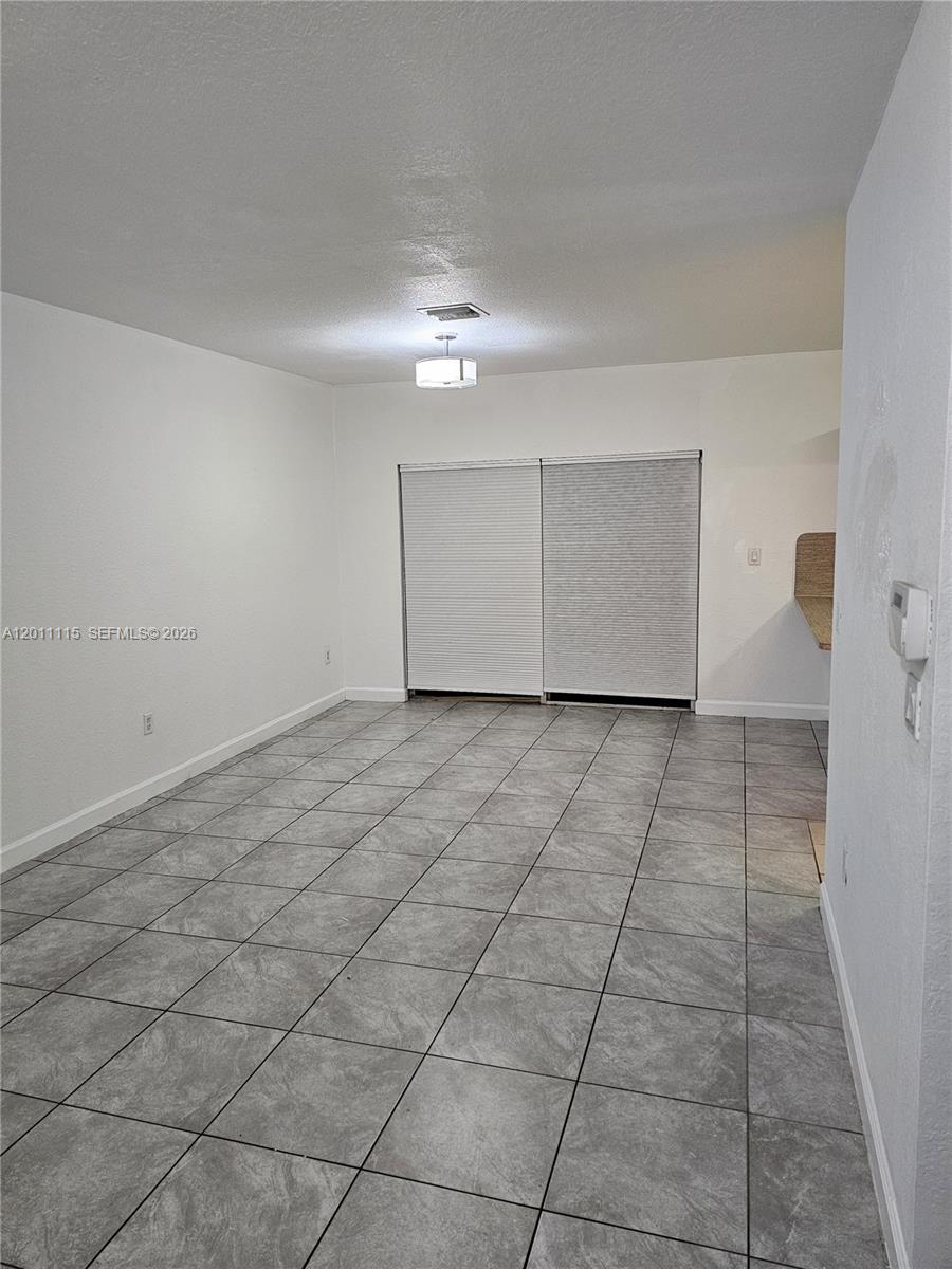 SANTA BARBARA 1ST ADDN - Residential Lease