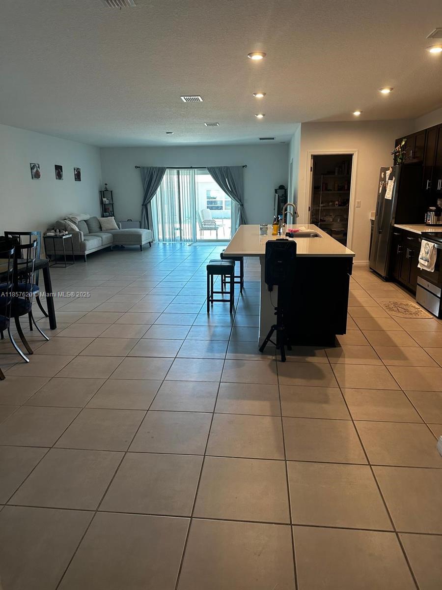 TIERRA DEL SOL EAST - Residential