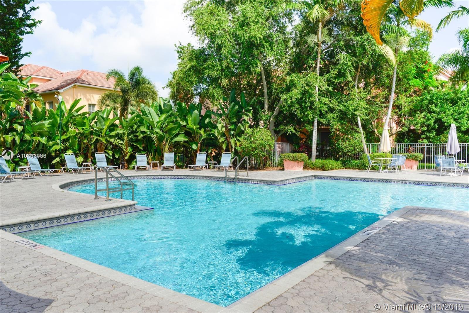 BAHIA DELRAY TOWNHOMES - Residential