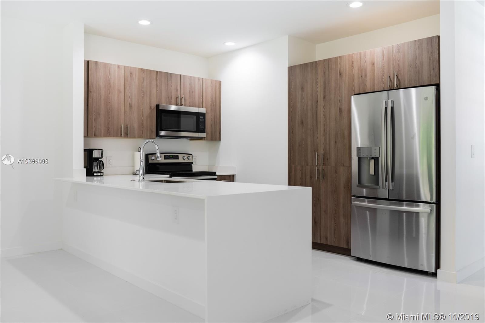 BAHIA DELRAY TOWNHOMES - Residential