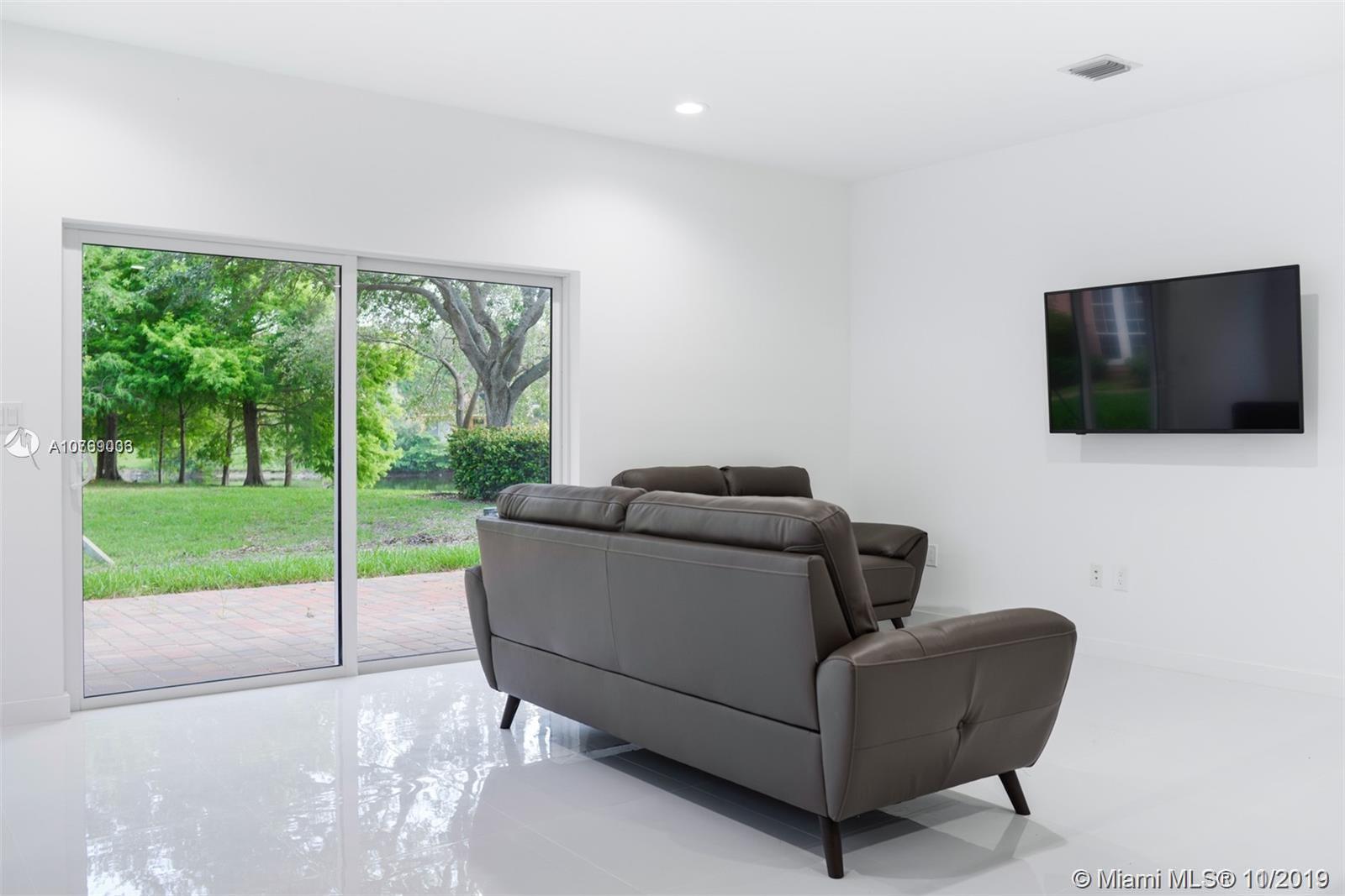 BAHIA DELRAY TOWNHOMES - Residential
