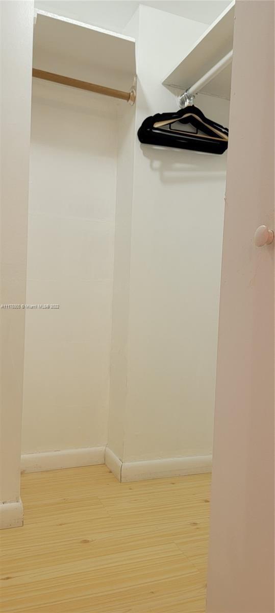 ENSENADA CONDO BLDG E-II - Residential Lease