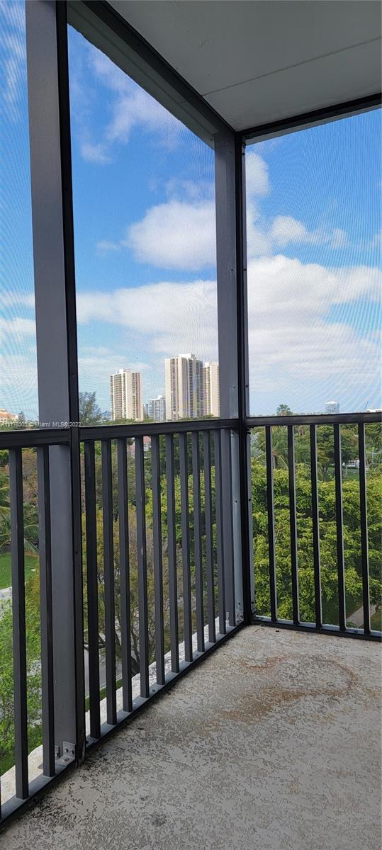 ENSENADA CONDO BLDG E-II - Residential Lease