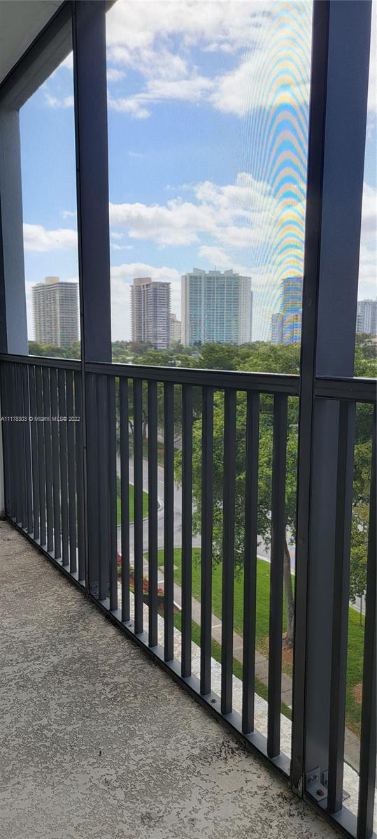 ENSENADA CONDO BLDG E-II - Residential Lease