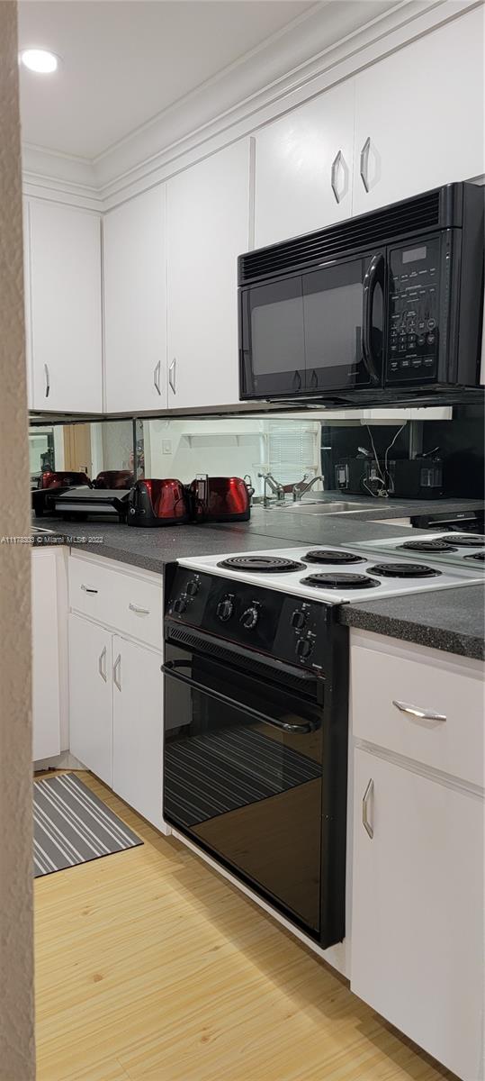 ENSENADA CONDO BLDG E-II - Residential Lease