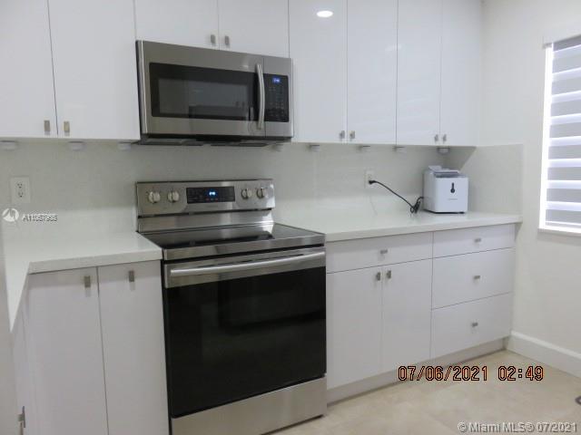 WEITZER SERENA LAKES TOWN - Residential